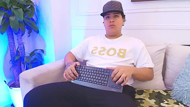 Naim Bennetsex online show from November 21, 6:06 pm