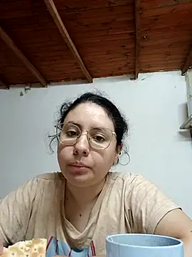 Snapshot of marmary84 chatting on May 6, 4:12 pm marmary84 online show from May 6, 4:12 pm