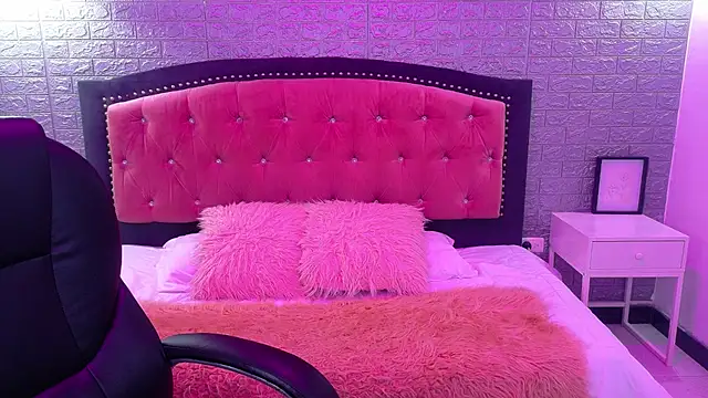 Natalie loffreda online show from October 7, 2:53 am