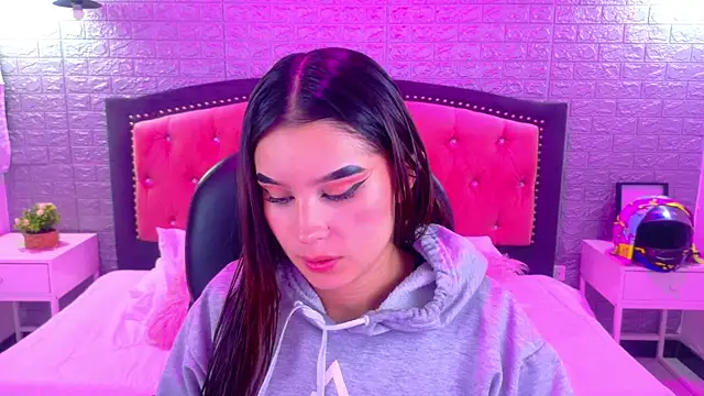 Natalie loffreda online show from January 8, 3:31 am