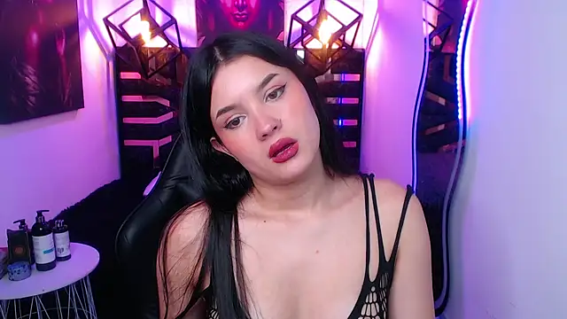 Snapshot of Natalie_loffreda chatting on May 13, 7:55 pm Natalie loffreda online show from May 13, 7:55 pm