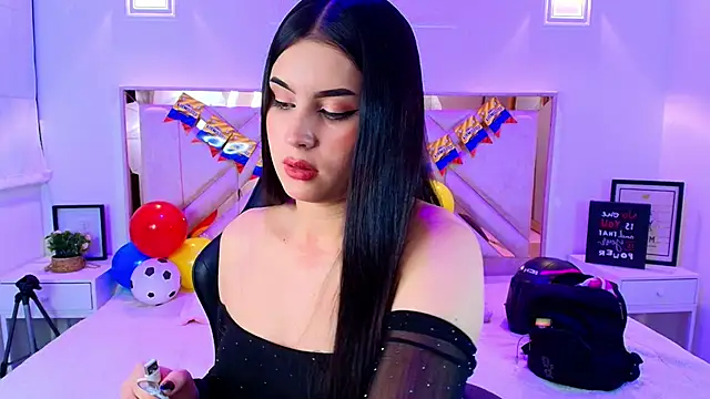 Snapshot of Natalie_loffreda chatting on June 24, 8:08 pm Natalie loffreda online show from June 24, 8:08 pm