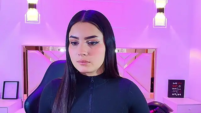 Snapshot of Natalie_loffreda chatting on July 18, 7:50 pm Natalie loffreda online show from July 18, 7:50 pm