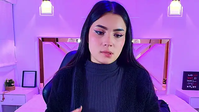 Snapshot of Natalie_loffreda chatting on July 22, 7:38 pm Natalie loffreda online show from July 22, 7:38 pm