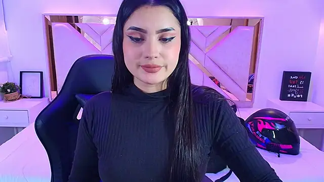 Snapshot of Natalie_loffreda chatting on July 31, 7:57 pm Natalie loffreda online show from July 31, 7:57 pm