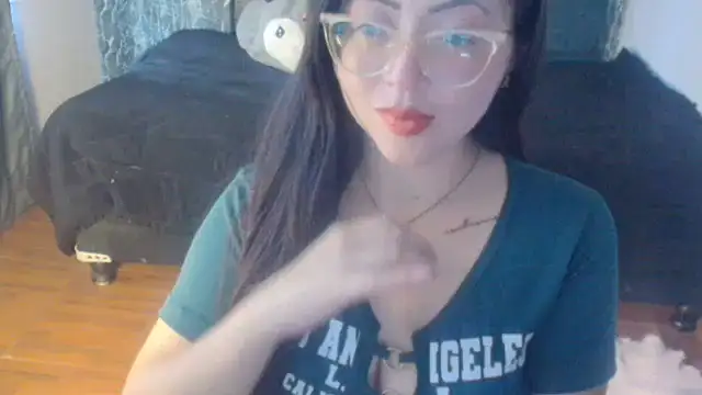 Snapshot of isa__crazy__ chatting on November 19, 6:19 pm isa crazy online show from November 19, 6:19 pm