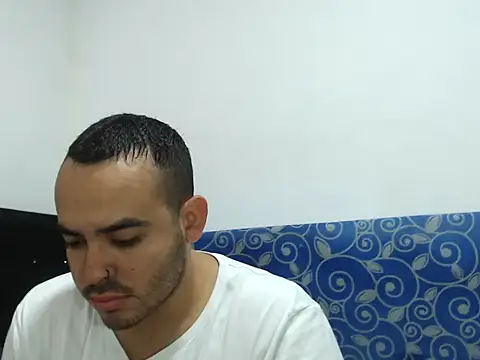 Ana ThiagoxX online show from February 4, 7:42 pm