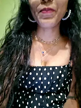 Snapshot of Telugu___Sexygirl___Naidu chatting on April 5, 4:09 am Telugu Sexygirl Naidu online show from April 5, 4:09 am