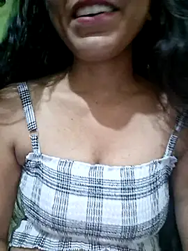 Snapshot of Telugu___Sexygirl___Naidu chatting on April 27, 4:38 pm Telugu Sexygirl Naidu online show from April 27, 4:38 pm