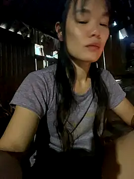 PhanHaa online show from November 25, 9:42 am