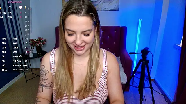 Emma  Ross online show from June 14, 2:24 am