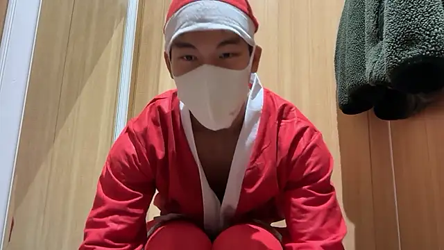 masucle216 online show from December 18, 2:45 pm