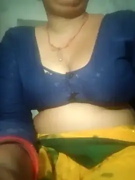 Snapshot of cut_renukadevi chatting on September 18, 3:25 pm cut renukadevi online show from September 18, 3:25 pm