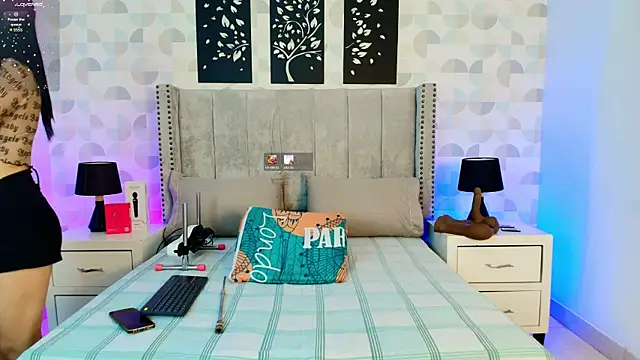 Snapshot of natasha_moreno chatting on May 22, 12:22 pm natasha moreno online show from May 22, 12:22 pm