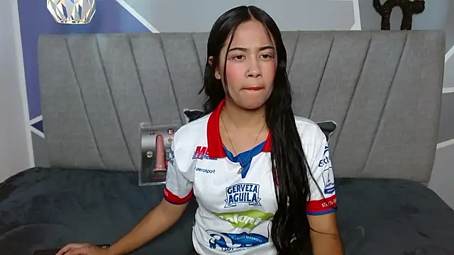 Snapshot of NatiHoran chatting on March 6, 9:44 pm NatiHoran online show from March 6, 9:44 pm