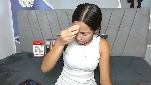 Snapshot of NatiHoran chatting on March 21, 11:19 pm NatiHoran online show from March 21, 11:19 pm