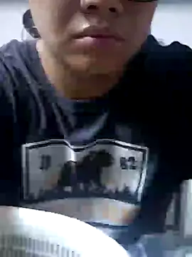 Snapshot of ANonngDan79 chatting on October 4, 11:19 am ANonngDan79 online show from October 4, 11:19 am