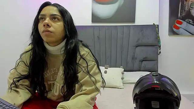 violet and myers online show from October 10, 11:31 am