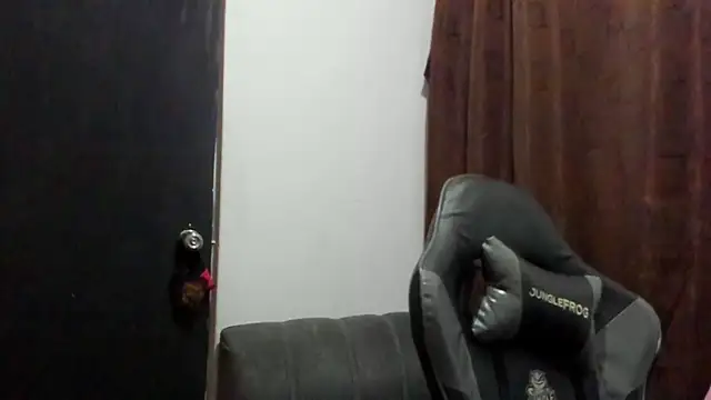 violet and myers online show from May 8, 8:14 pm