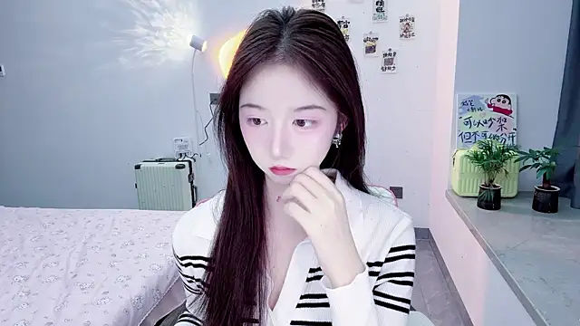 Snapshot of suger-TT chatting on November 4, 12:04 pm suger-TT online show from November 4, 12:04 pm