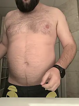 Snapshot of Ole_Plus chatting on December 22, 8:11 am Ole Plus online show from December 22, 8:11 am