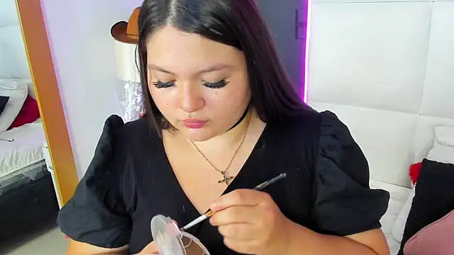 Snapshot of Tessa_Sinclaire chatting on June 16, 7:49 pm Tessa Sinclaire online show from June 16, 7:49 pm