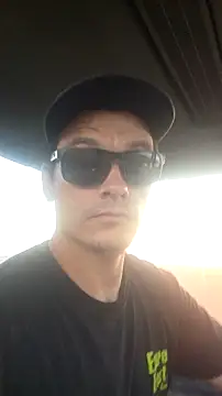 twistafatpipe online show from September 29, 11:31 pm