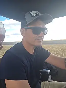 twistafatpipe online show from October 21, 6:52 pm