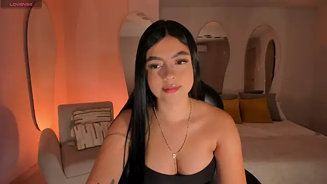 Snapshot of NataliaGaret chatting on January 11, 2:16 am NataliaGaret online show from January 11, 2:16 am