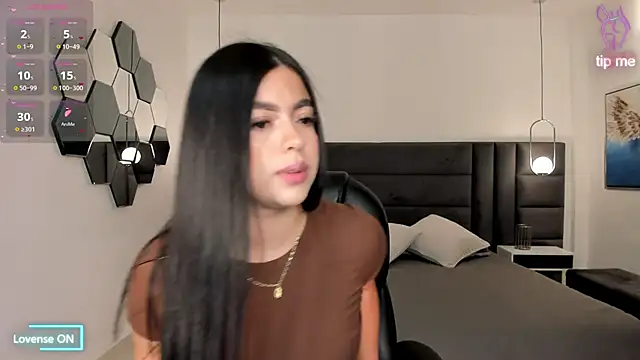 Snapshot of NataliaGaret chatting on February 13, 2:18 am NataliaGaret online show from February 13, 2:18 am