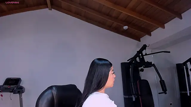 Snapshot of NataliaGaret chatting on February 18, 2:07 am NataliaGaret online show from February 18, 2:07 am