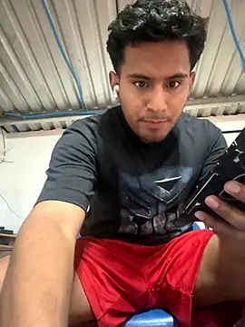 Snapshot of Johnxxx22 chatting on November 22, 8:35 am Johnxxx22 online show from November 22, 8:35 am