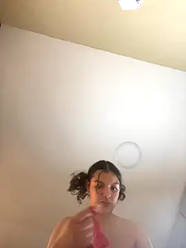 Snapshot of AriaHeavenss chatting on October 10, 12:20 am AriaHeavenss online show from October 10, 12:20 am