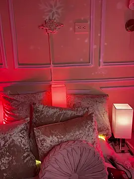 Snapshot of AriaHeavenss chatting on December 20, 3:46 am AriaHeavenss online show from December 20, 3:46 am