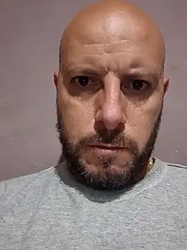 Snapshot of danmep8387 chatting on February 14, 3:58 am danmep8387 online show from February 14, 3:58 am