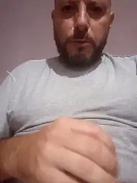 Snapshot of danmep8387 chatting on March 11, 12:16 am danmep8387 online show from March 11, 12:16 am