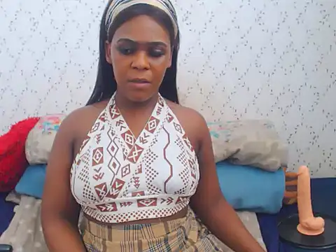 Snapshot of MiniMinaj chatting on November 12, 8:59 am MiniMinaj online show from November 12, 8:59 am