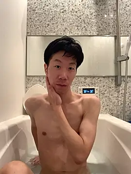 Snapshot of aki_2727 chatting on November 27, 8:16 am aki 2727 online show from November 27, 8:16 am