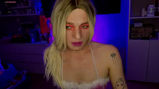 Kkkylie online show from February 4, 4:57 pm