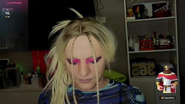 Kkkylie online show from March 1, 2:30 pm