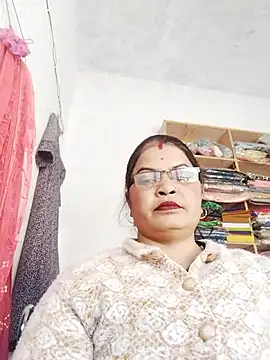 Bhavna hot online show from January 7, 8:50 am