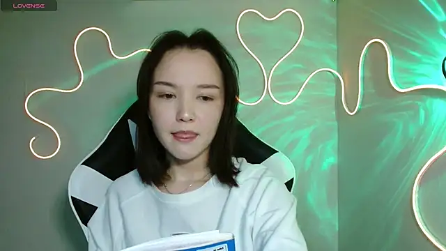 Snapshot of DemiWildcat chatting on October 23, 11:53 am DemiWildcat online show from October 23, 11:53 am