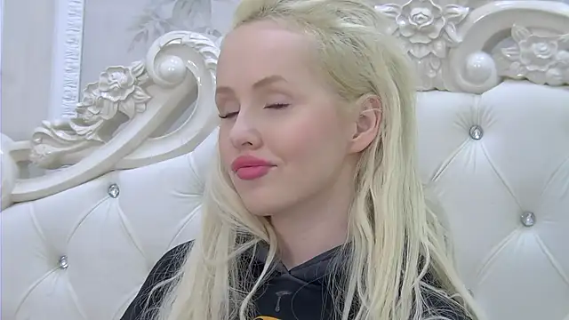 EllieFrosty  online show from November 7, 11:16 pm