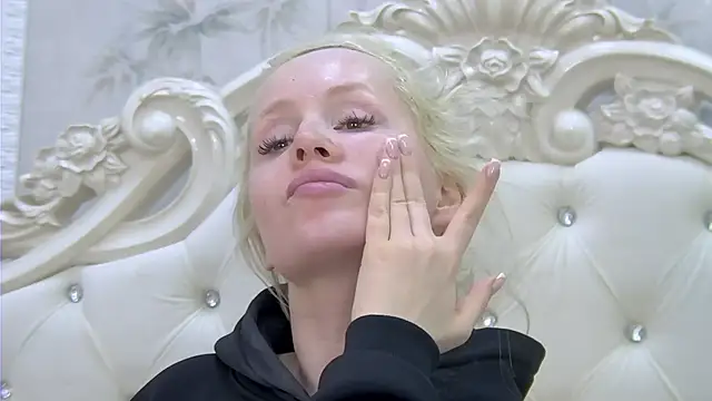 EllieFrosty  online show from November 11, 12:43 am