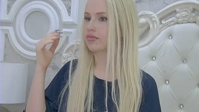 EllieFrosty  online show from March 16, 7:34 am