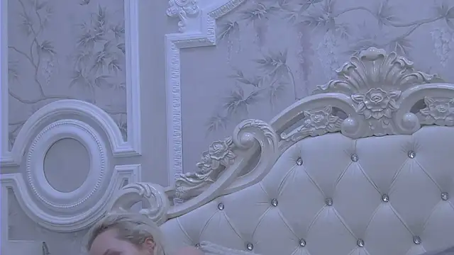 Snapshot of EllieFrosty_ chatting on July 2, 5:08 pm EllieFrosty online show from July 2, 5:08 pm