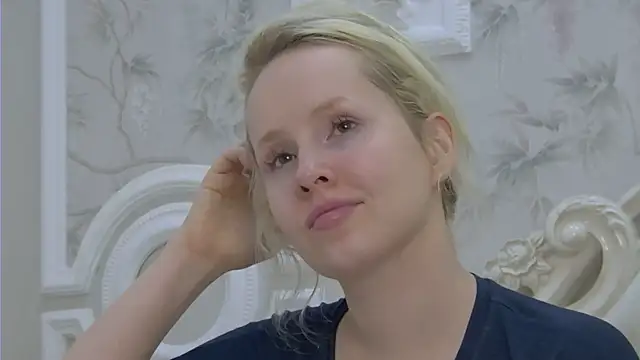 Snapshot of EllieFrosty_ chatting on July 16, 12:27 am EllieFrosty online show from July 16, 12:27 am