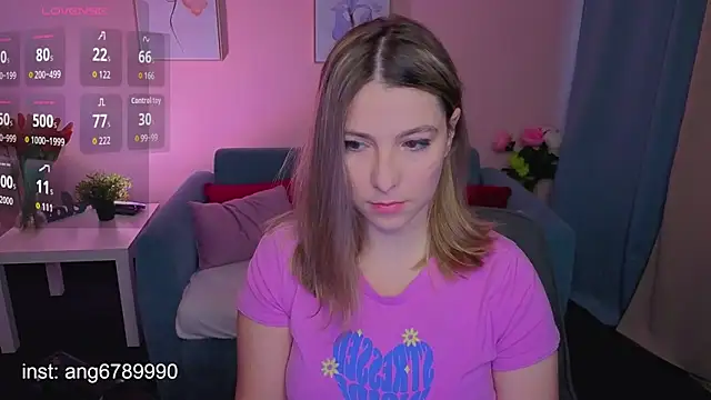 Snapshot of evafolver chatting on October 3, 6:21 am evafolver online show from October 3, 6:21 am