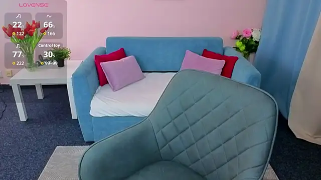 Snapshot of evafolver chatting on October 9, 6:11 am evafolver online show from October 9, 6:11 am