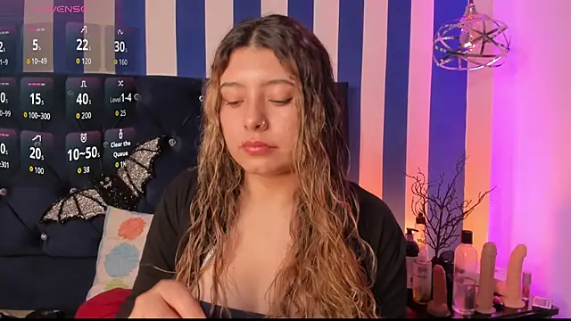 Snapshot of valeria_rouse28 chatting on October 16, 5:14 pm valeria rouse28 online show from October 16, 5:14 pm